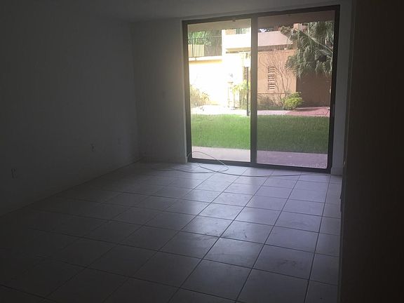 5th image of 3581 SW 117th Ave #5105