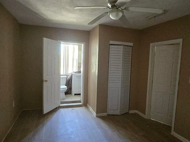 815 Silver Beach Rd — Photo 4