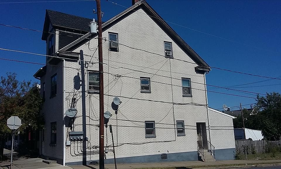 2nd image of 764 Seneca St
