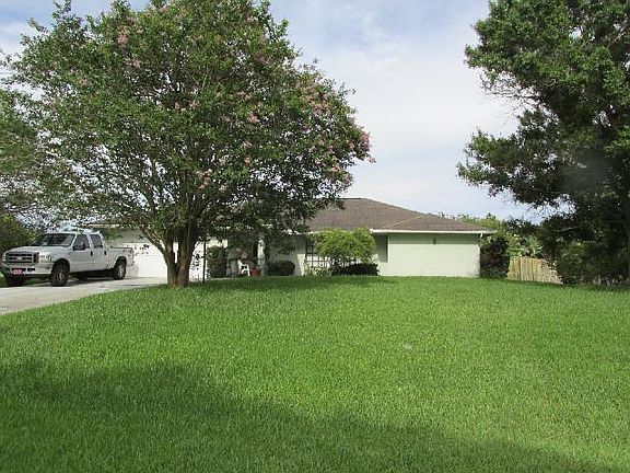 2nd image of 3061 NE Heather Ct