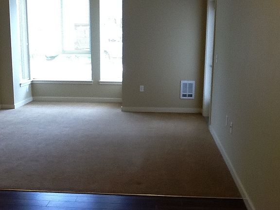 4th image of 977 Discovery Cir NE Unit 305