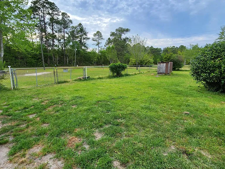 Coachman Rd — Photo 17