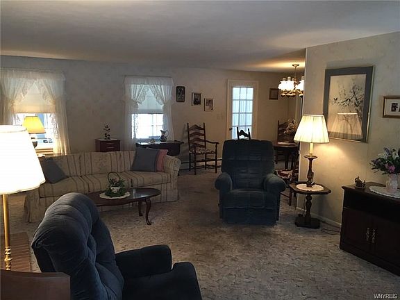 5th image of 8727 Woodside Dr