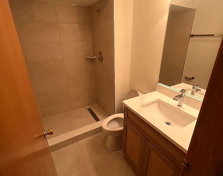 1st image of 5922 S Archer Ave #3