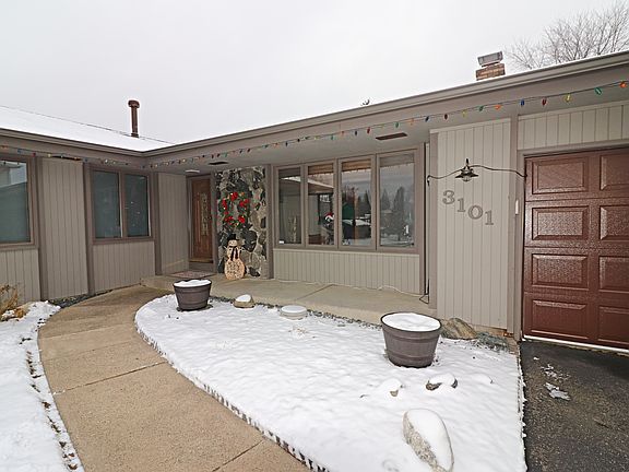 4th image of 3101 135th St W