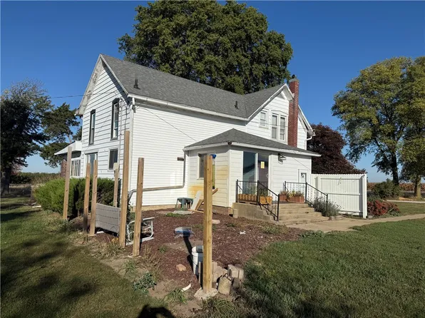 546 N 2400 East Rd, Wellington, IL 60973