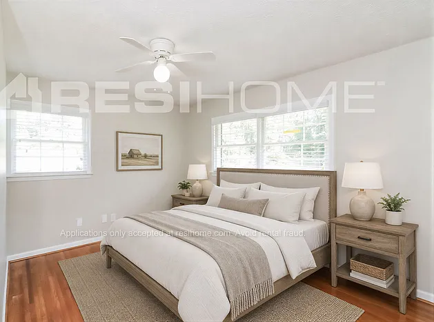 2141 Sandalwood Ln SW — Photo 11
