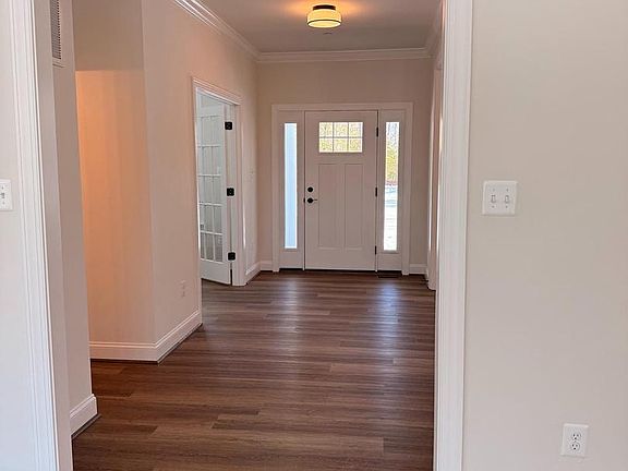 2nd image of 2359 Park Chesapeake