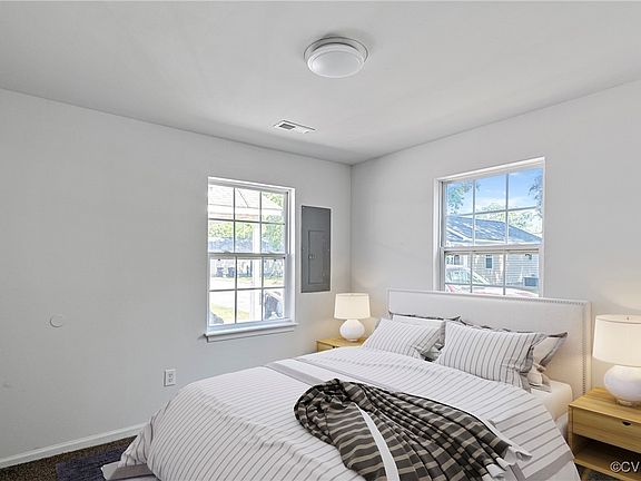 4th image of 102 Russell Ln