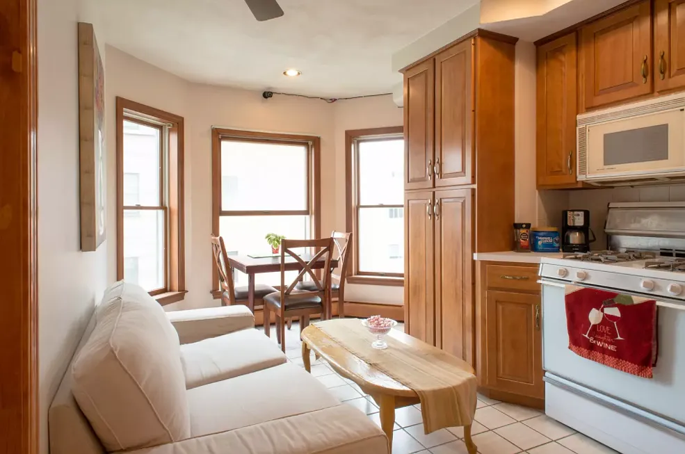 3 bed, 3000 sqft, $800 — Photo 4