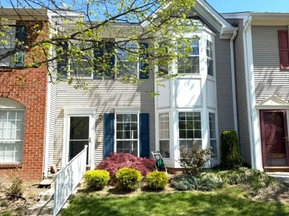 111 Columbus Dr, Franklin Twp., NJ 08823
