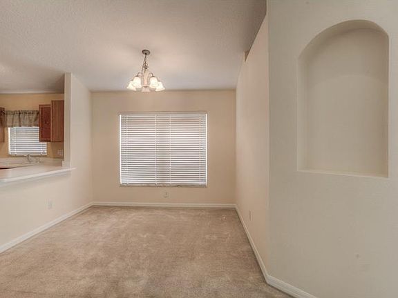 5th image of 3046 Clover Blossom Cir