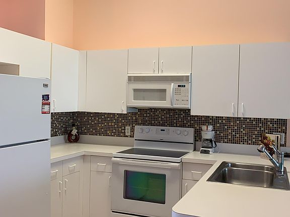 5th image of 1045 NW Tuscany Dr