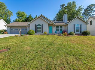 4602 Twin Pines Dr, Knoxville, TN 37921