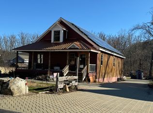 106 Wheelock Ave, Millbury, MA 01527