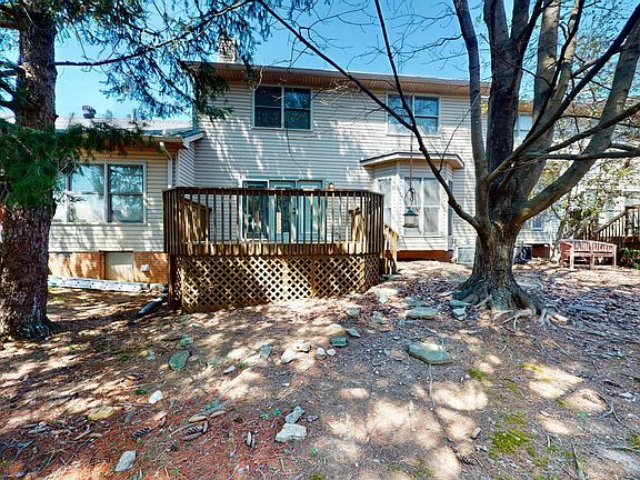 2nd image of 684 Forest Hill Dr