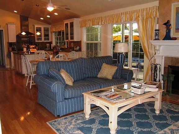 4th image of 1149 Pinewood Dr