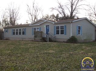 837 NW Silverstone Rd, Topeka, KS 66618