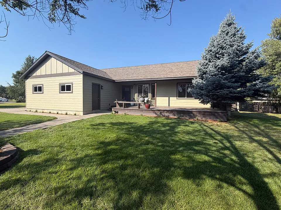 217 Lillian Way