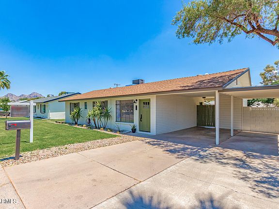 2nd image of 213 E El Camino Dr