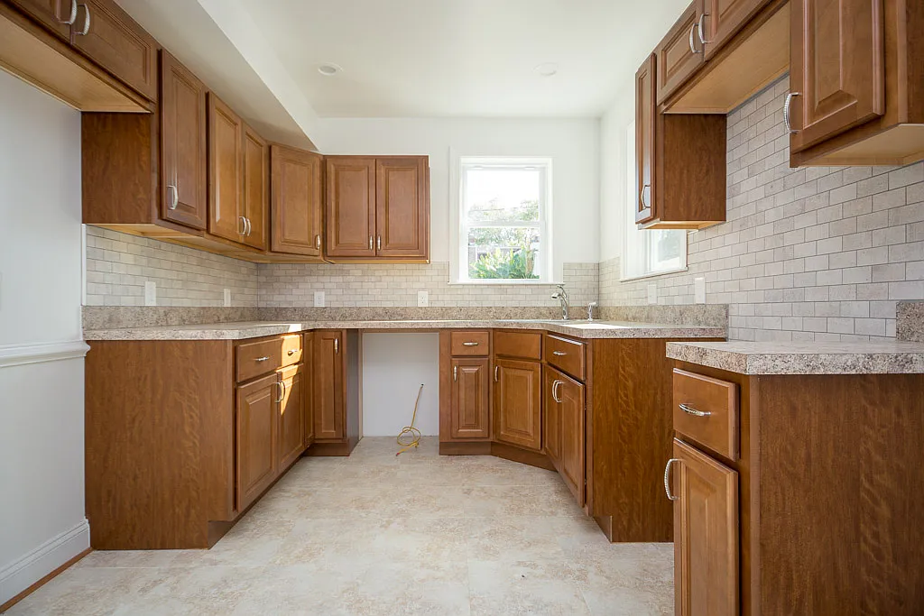 3 bed, 1310 sqft, $3,695 — Photo 4