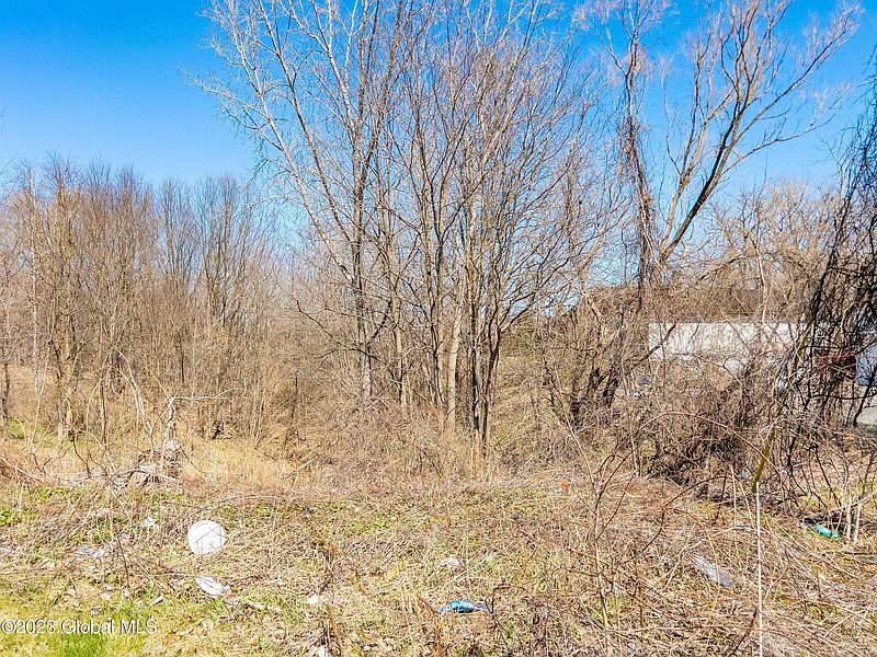2nd image of 957 Troy-Schenectady Road