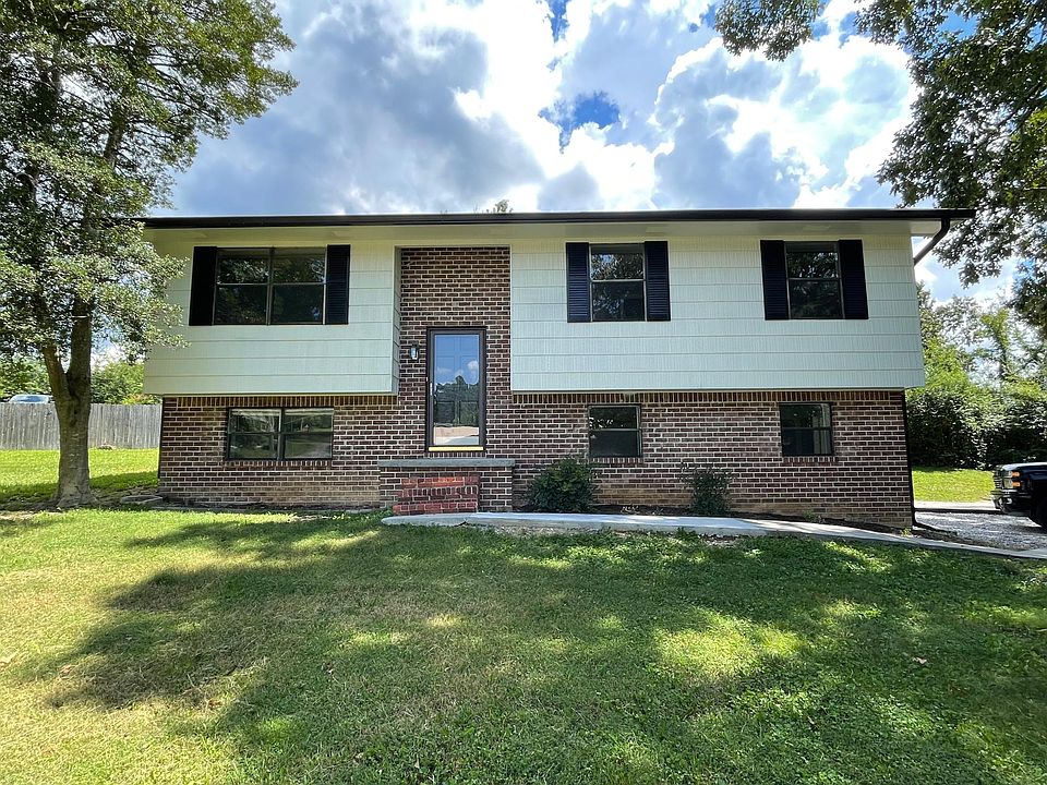1st image of 2231 Basswood Pl SE