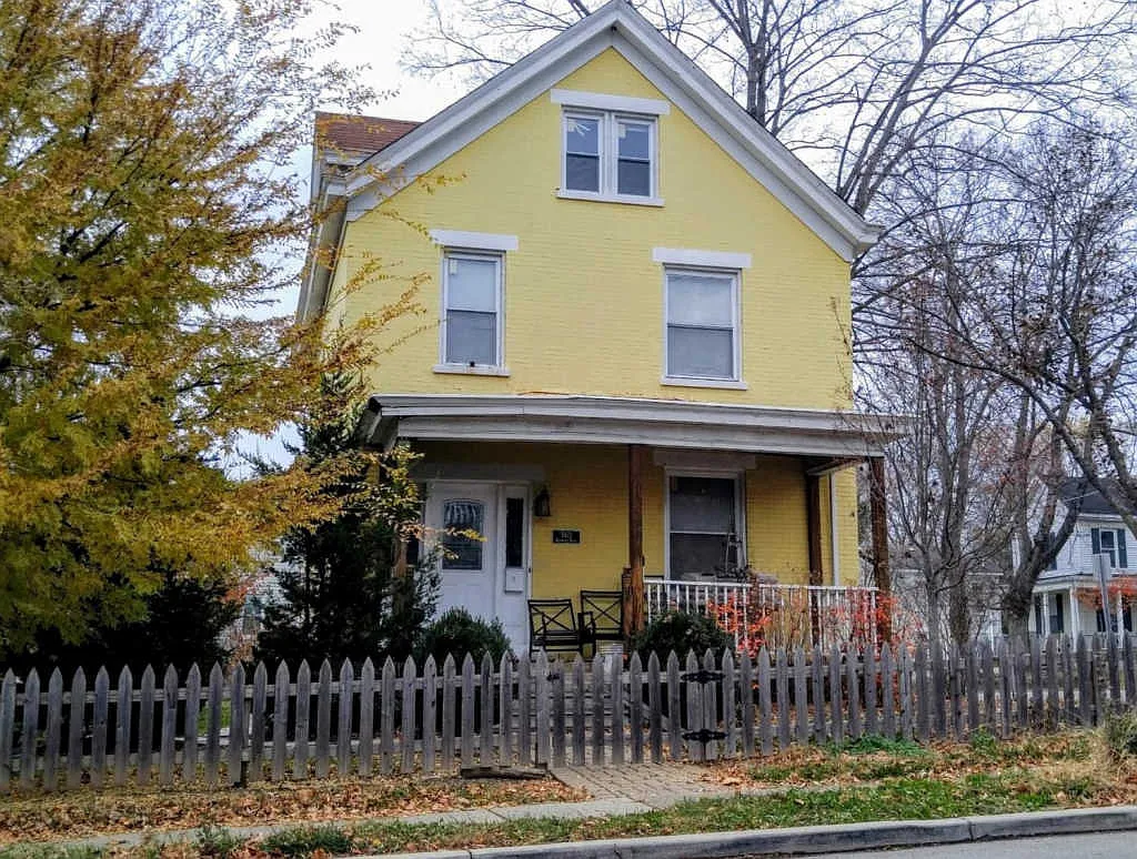5121 Kenwood Rd photo 1