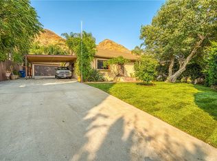 9751 Foothill Pl, Sylmar, CA 91342