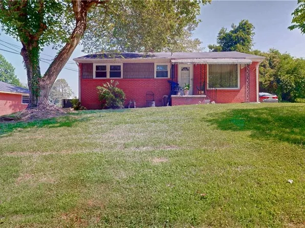 2103 Wesley Dr, High Point, NC 27260