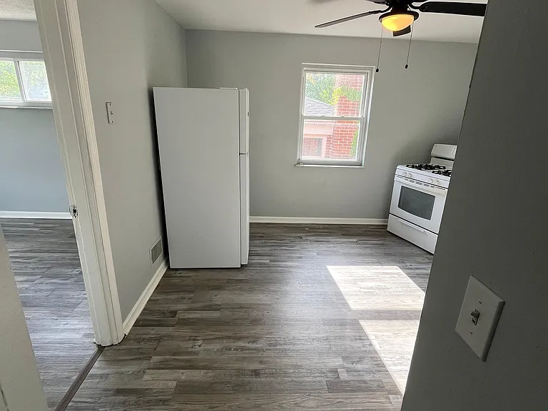 2187 Westwood Northern Blvd — Photo 8