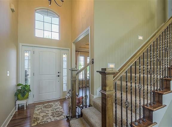4th image of 13413 W 173rd Pl