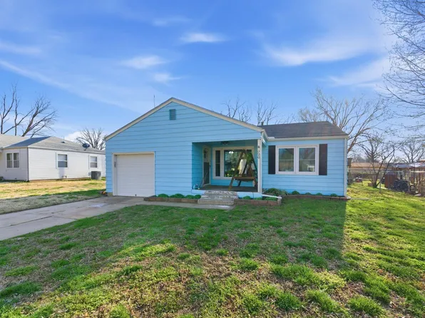 320 S Prospect St, Clearwater, KS 67026