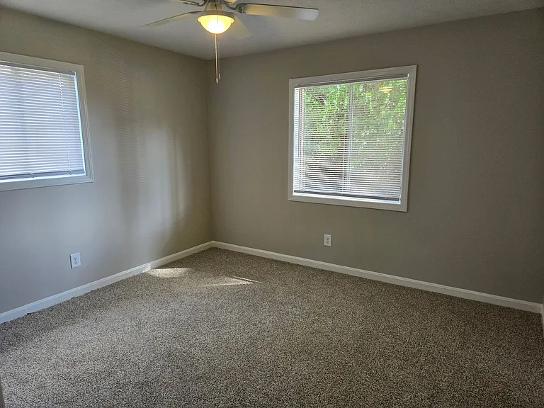 6015 Luna Dr — Photo 14