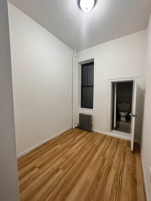 Rented by Urban Real Estate Property Group Inc | media 5