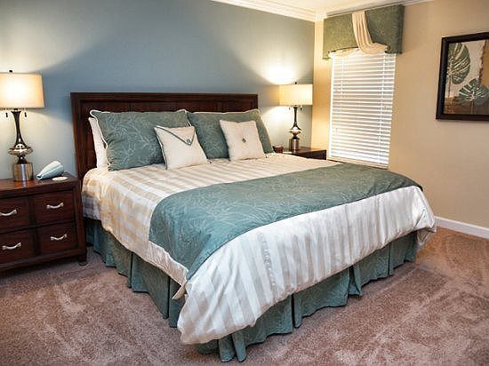 PP6P8917CP-king-master-bedroom-3