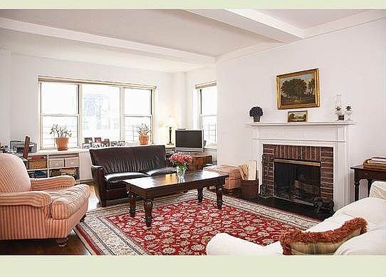 2nd image of 400 E 52nd St APT 11F