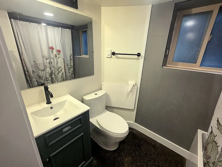 633 N Alberta St #BASEMENT — Photo 6