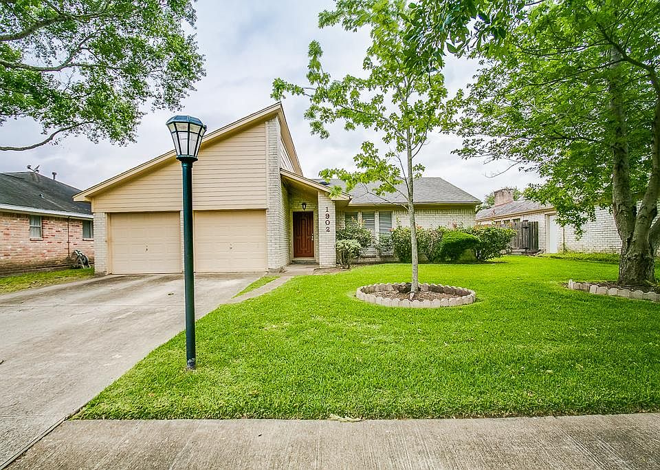 1st image of 1902 Fall Meadow Dr