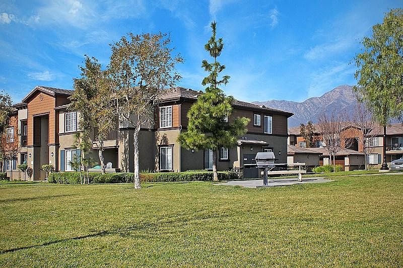 Satellite TV and Internet in Victoria Gardens, Rancho Cucamonga