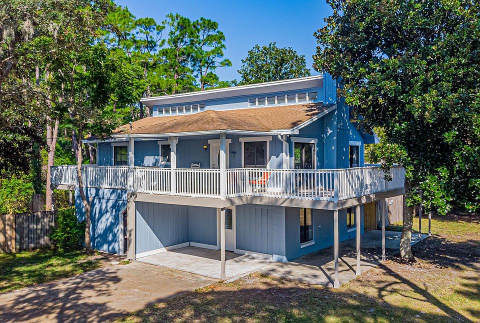 1st image of 5556 Lancewood Cir S