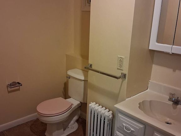 5th image of 1600 Howard Ave #1600