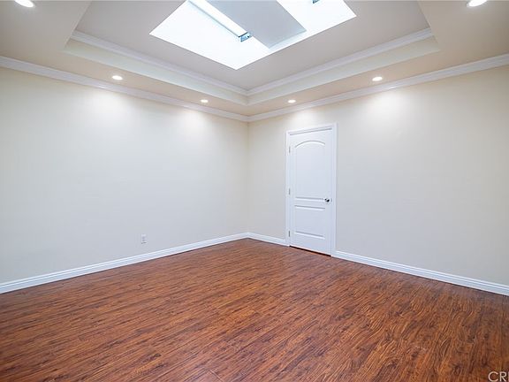 5th image of 6339 Simpson Ave