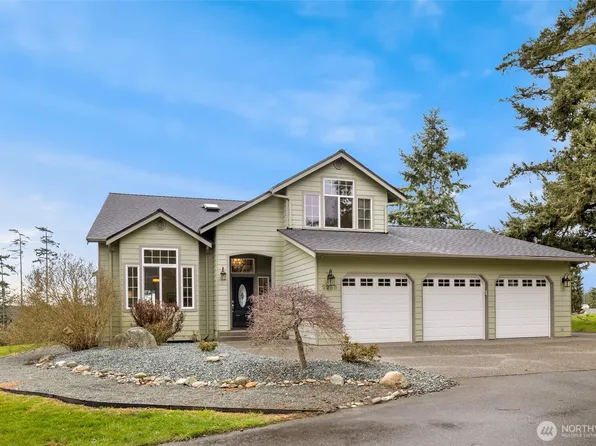 2255 Aviator Lane, Oak Harbor, WA 98277