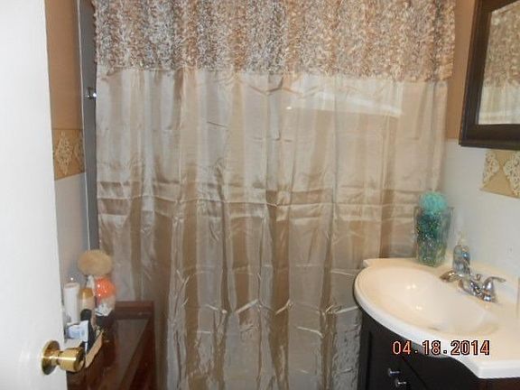 3rd image of 1427 Benson Dr