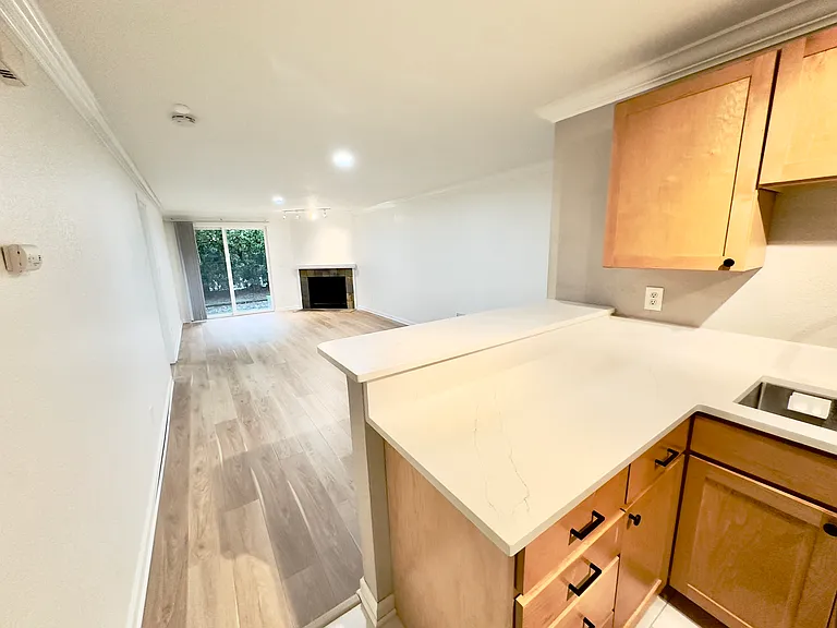 1011 156th Ave NE #C116 — Photo 11