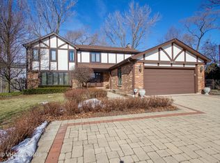 3912 Kiess Dr, Glenview, IL 60026