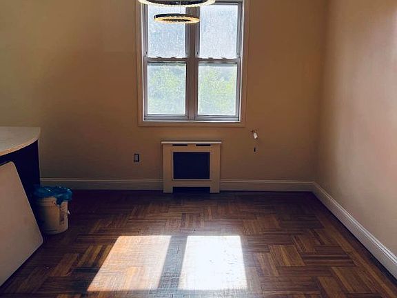 3rd image of 2165 Bogart Ave #1