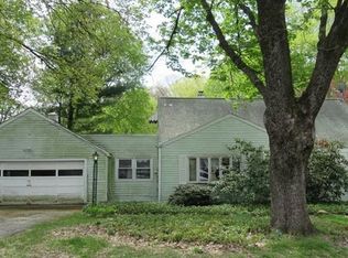4 Fairchild Dr, Bethel, CT 06801