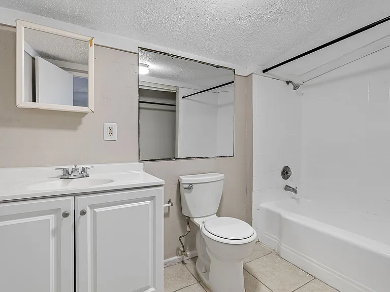 8724 N Tampa St — Photo 20